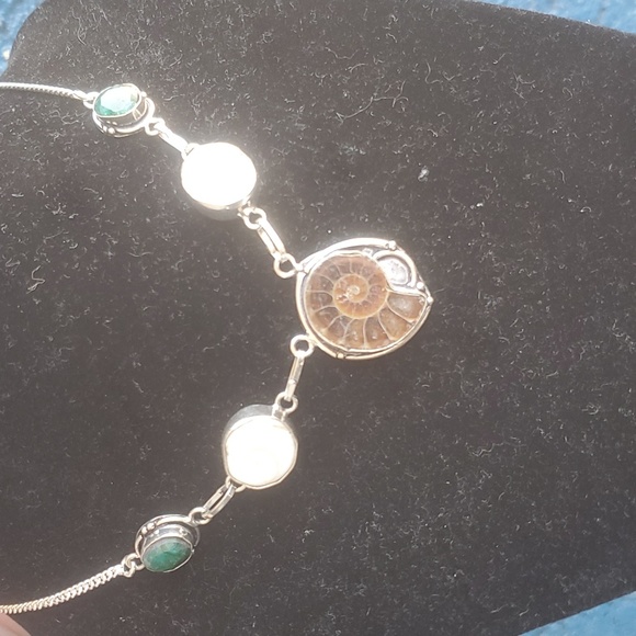 New Ammonite Fossil, Shiva Eye and Emerald 925 Silver Necklace. - Picture 7 of 11